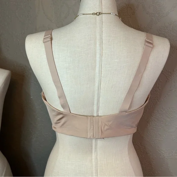 Skims Bra 42DDDD no wire lightly line great condition - Picture 3 of 6